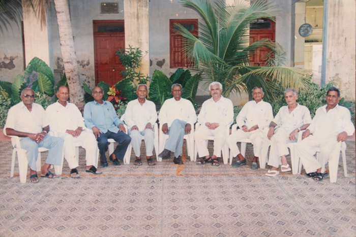 Community leaders - જ્ઞાતિના આગેવાનો